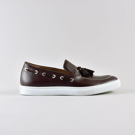 Moccasin sneakers with tassels